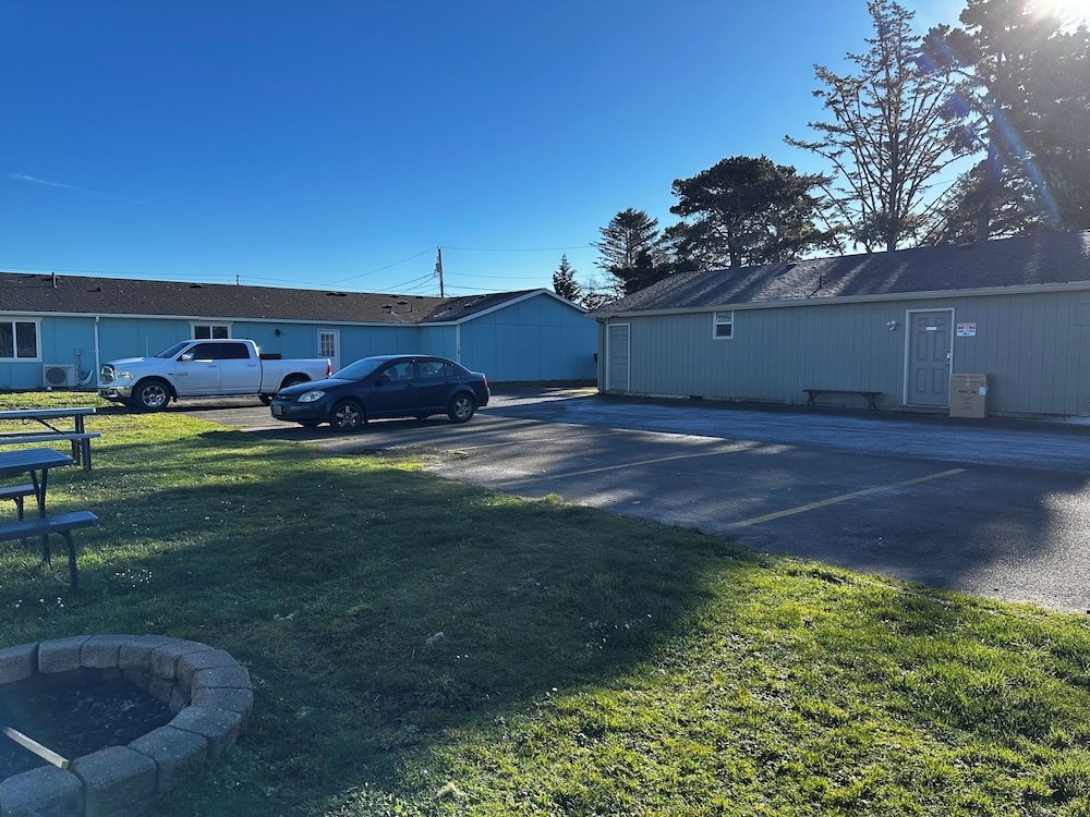The Coastal Inn and Suites - photo 171