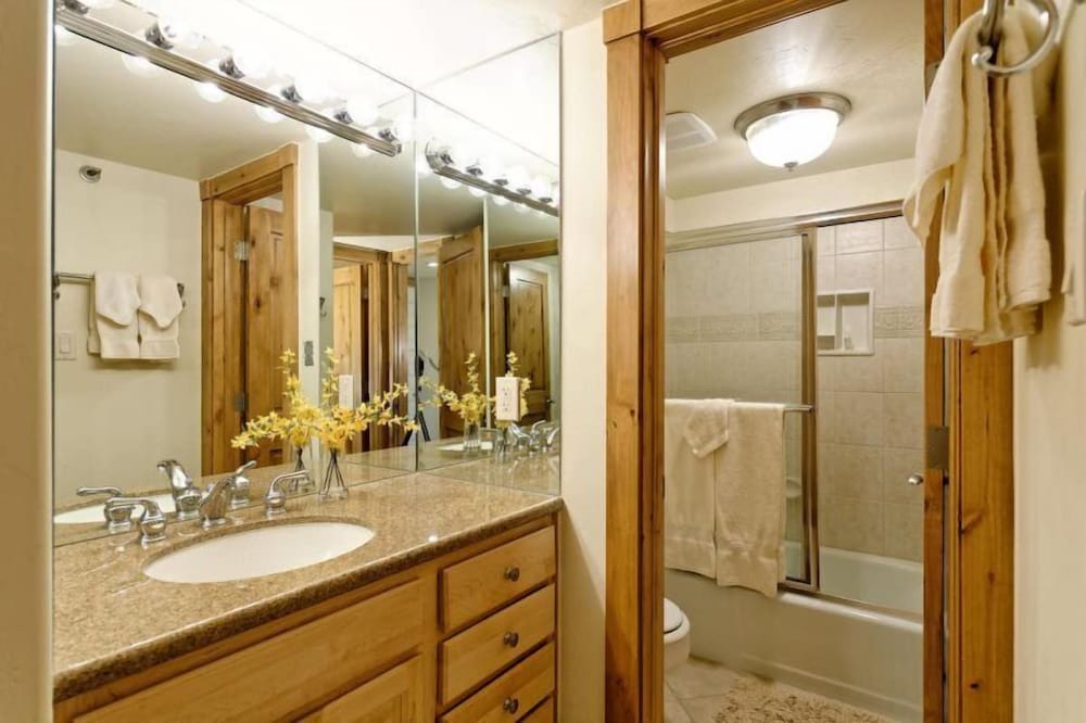 Snowmass Village by Gondola Resorts - photo 50