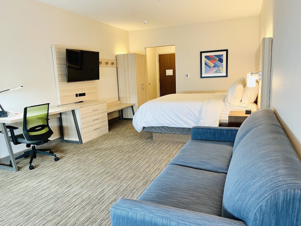 Holiday Inn Express & Suites Blythe - photo 37