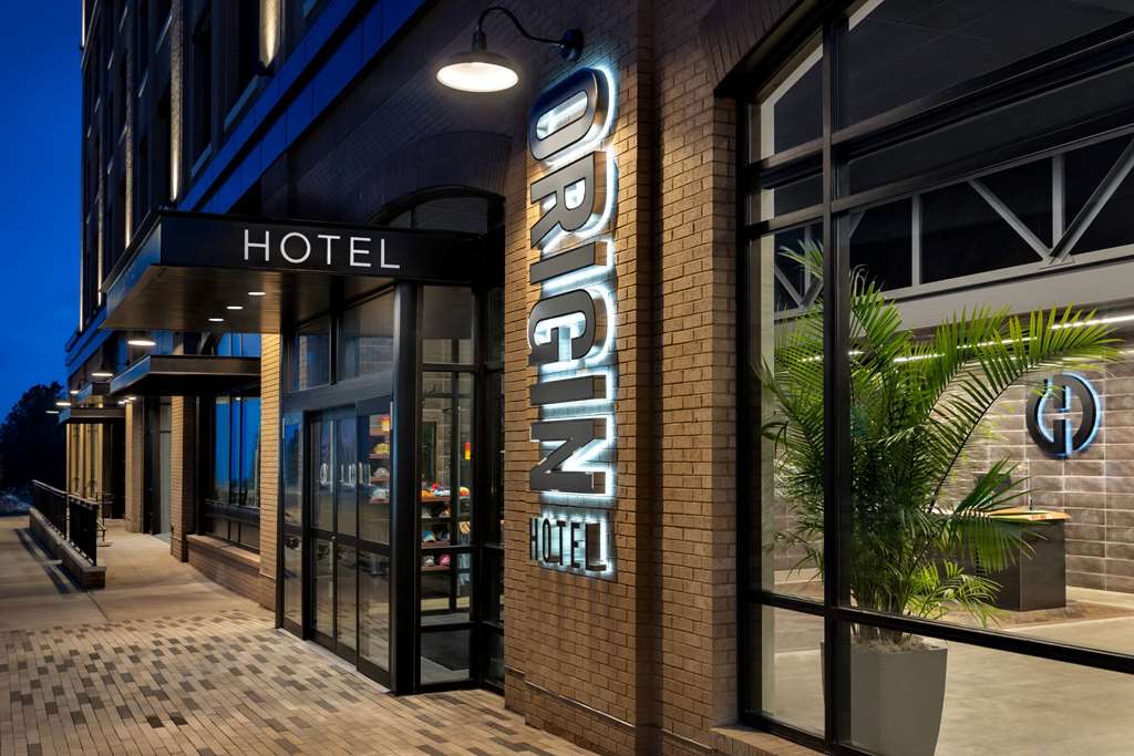 Origin Westminster a Wyndham Hotel - featured photo