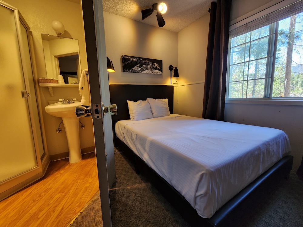 Cinnamon Bear Inn - photo 91