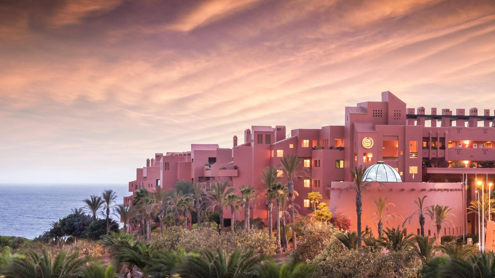 Sheraton La Caleta Resort & Spa