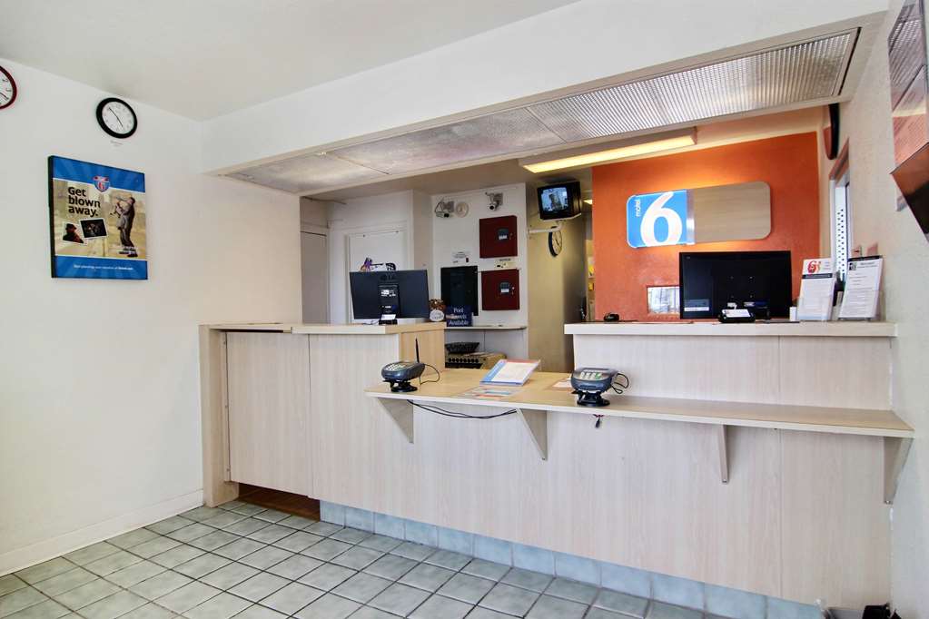 Motel 6 Fort Stockton TX - photo 15