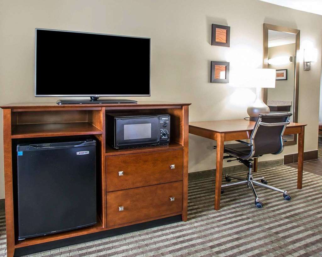 Comfort Inn Hammond I 94 - photo 12