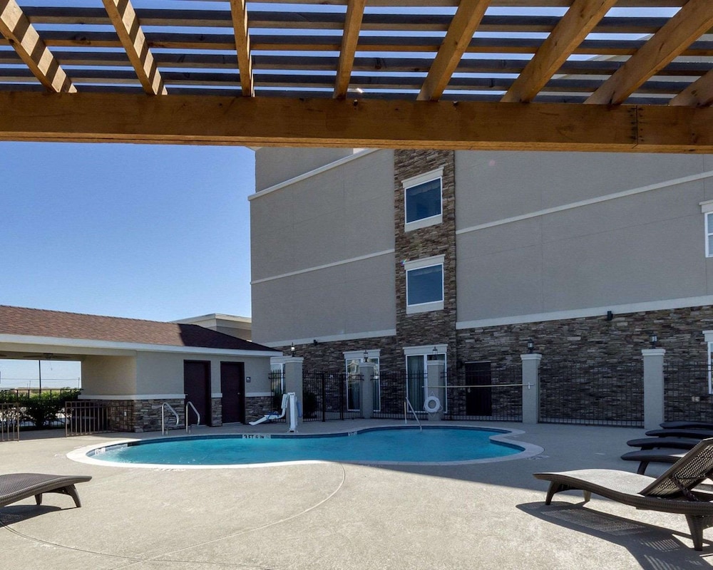 Garner Hotel Victoria East by IHG - photo 28