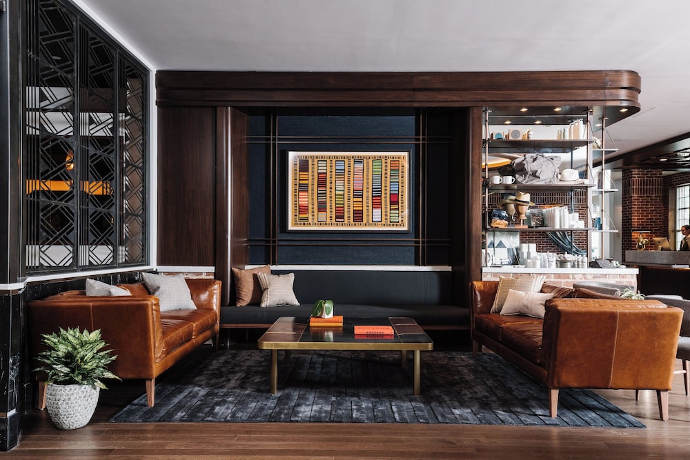 The Alida Savannah a Tribute Portfolio Hotel - photo 4