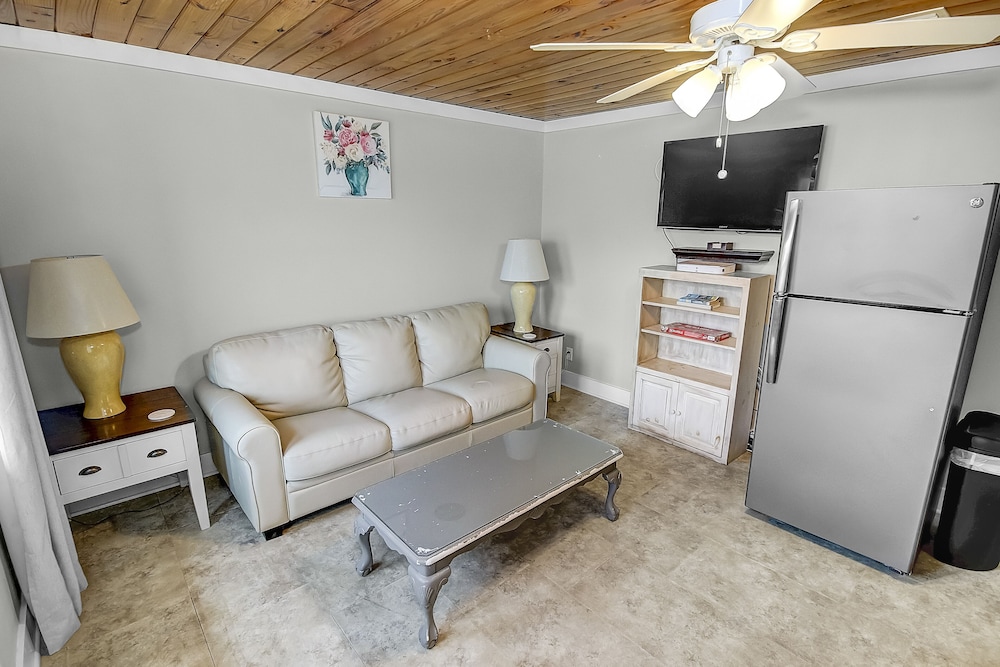 13403 Oleander Dr Mermaid’s Dream in Panama City Beach, United States