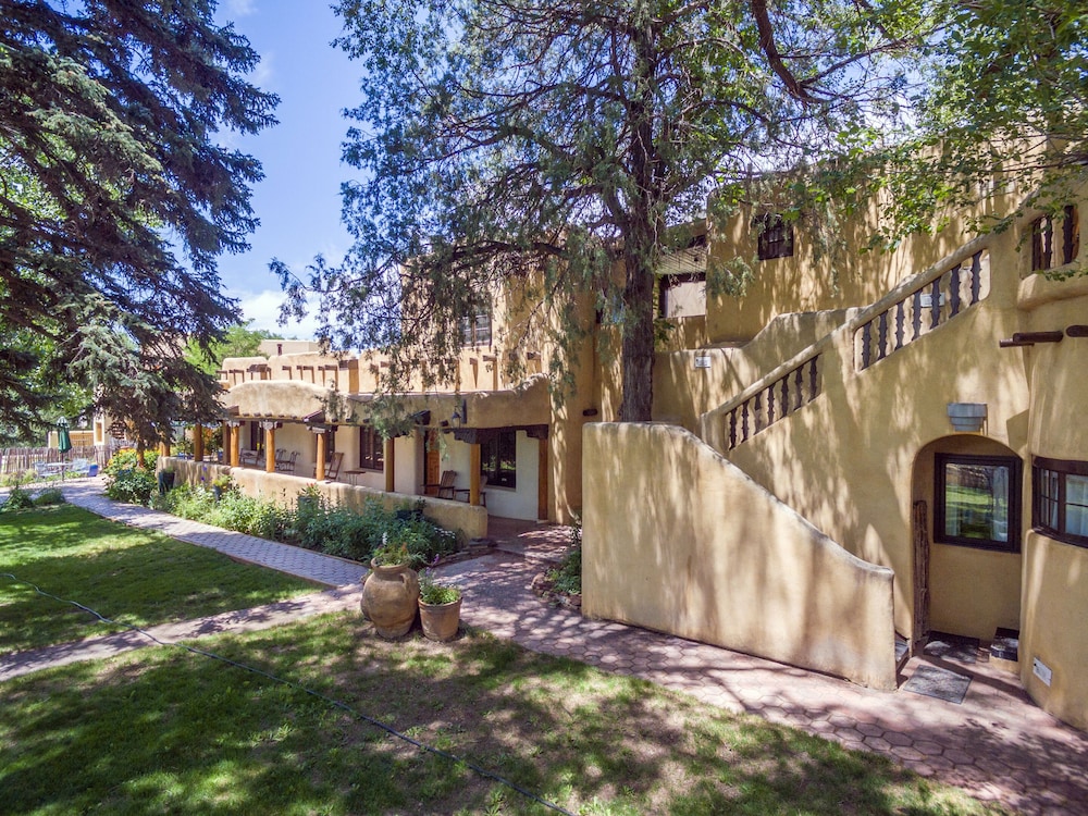 Inn on La Loma Plaza - photo 114