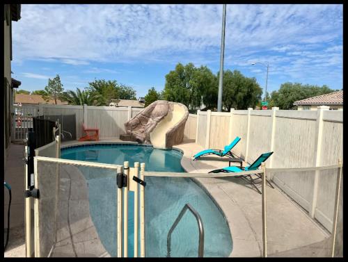 4 bedroom North Las Vegas with pool — 4-Star Luxury Hotel in Las Vegas, United States