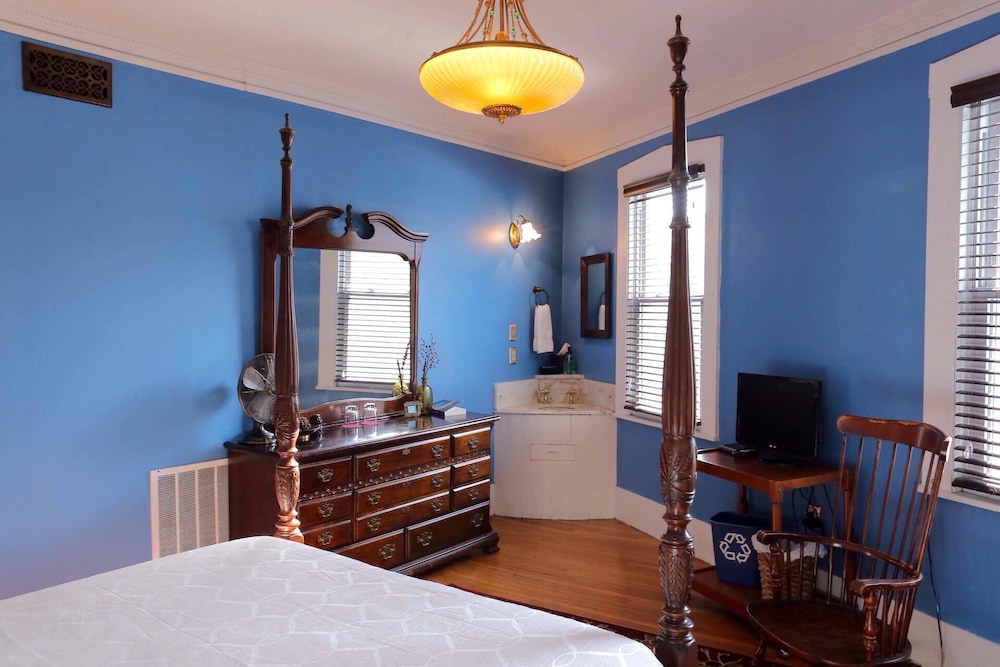 Stepping Stone Inn - photo 4
