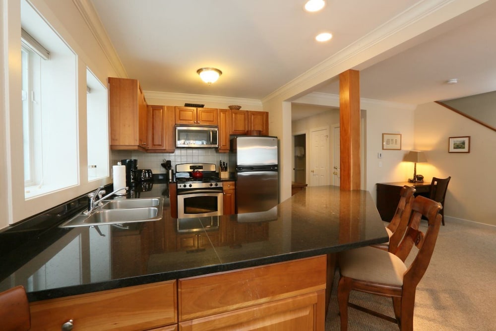 3BR Overlook at Topnotch - photo 10