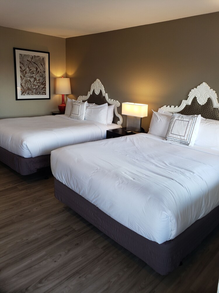 Yakima Valley Inn - photo 10