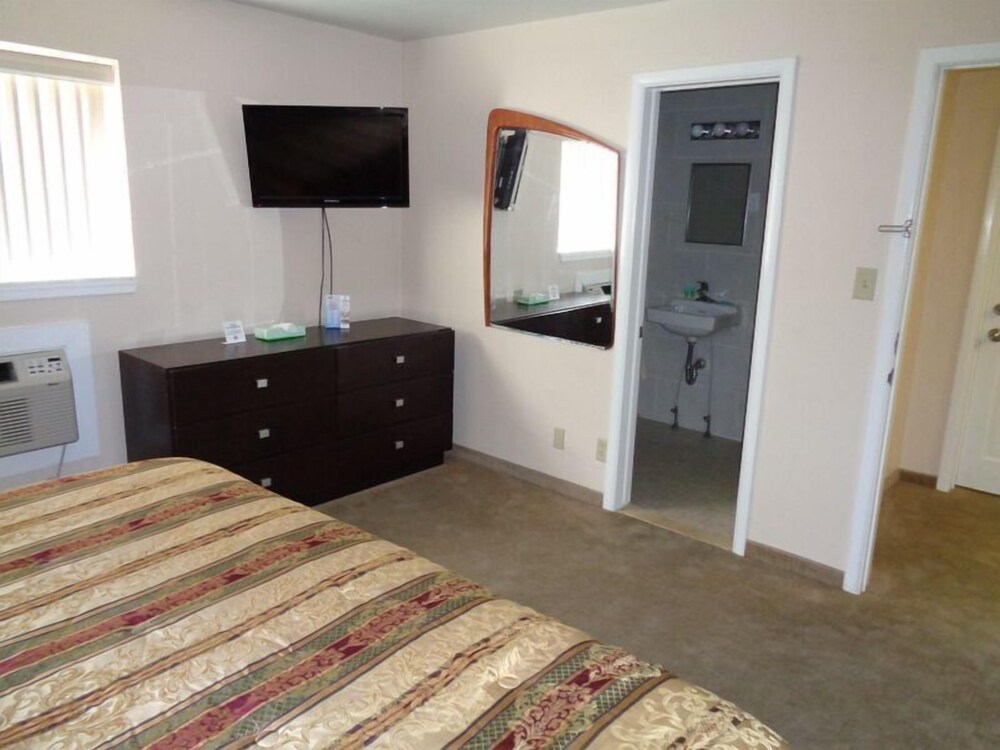 Diamond Crest Motel - photo 7