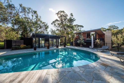 Atlas Retreat in Unknown City, Australia