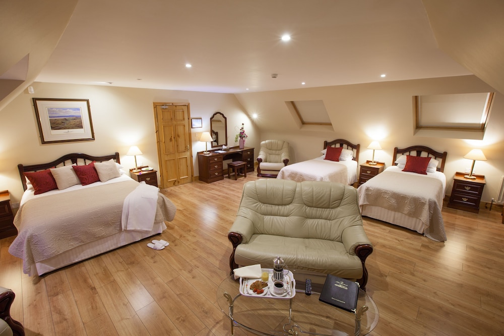 The Tides B&B — 5-Star Luxury Hotel in Ballybunnion, Republic of Ireland