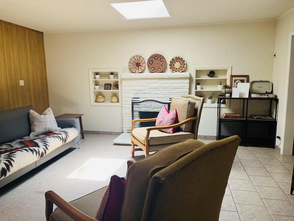 Sedona Uptown Suites - photo 10