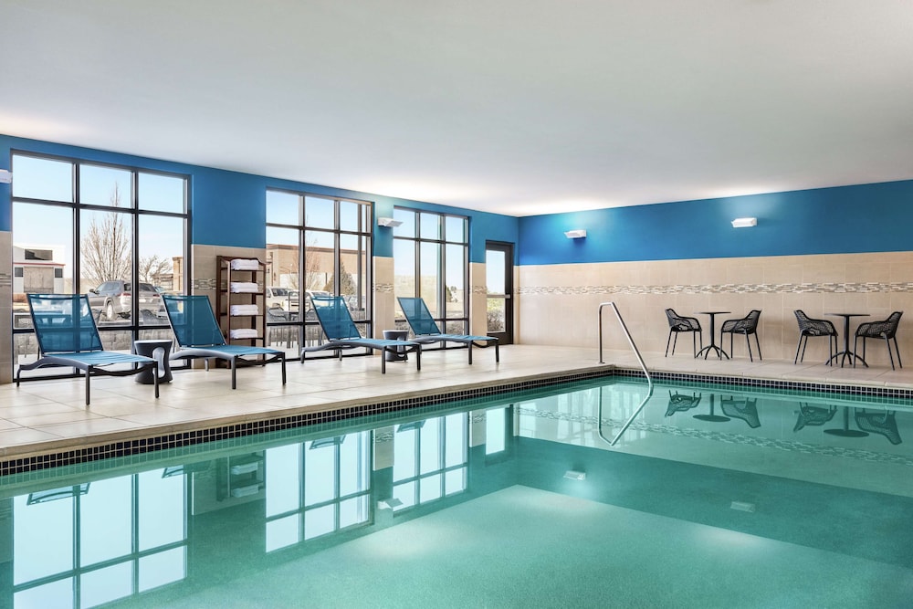 Hampton Inn & Suites York South - photo 29