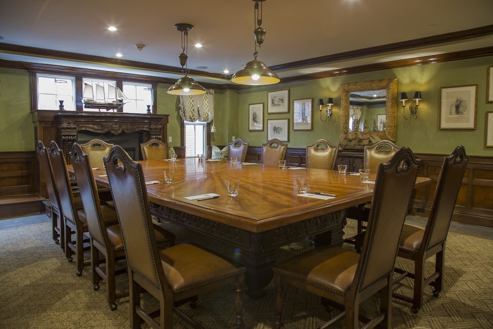 Saybrook Point Resort & Marina - photo 40