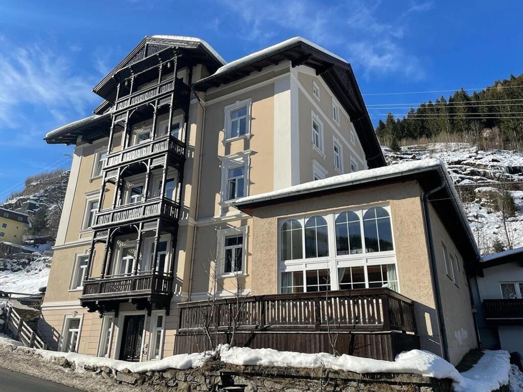 Chalet apartment in Bad Gastein — 4-Star Luxury Hotel in Bad Gastein, Austria