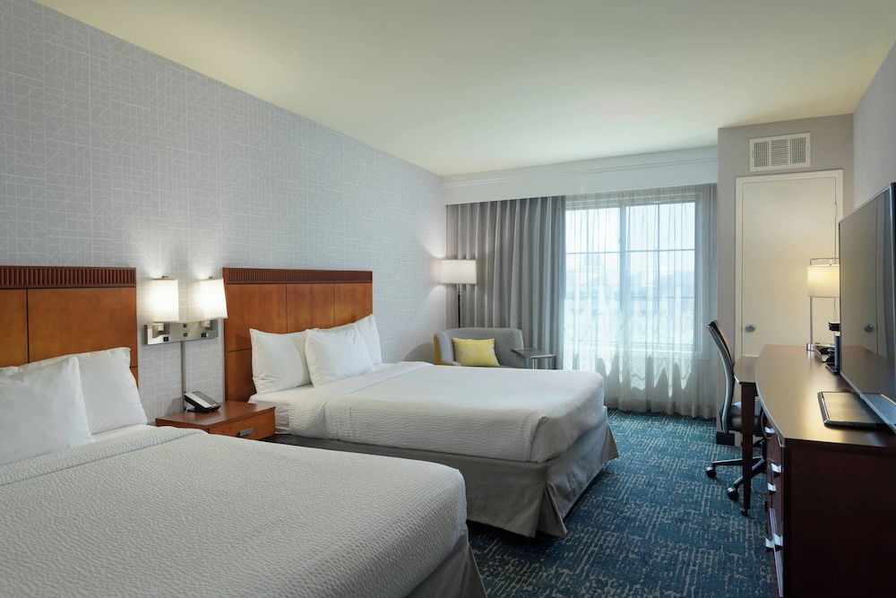 Courtyard by Marriott Old Town - photo 11