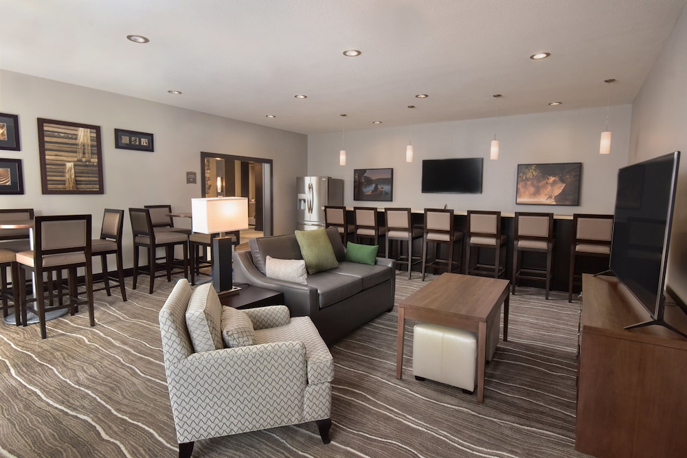 Staybridge Suites Wisconsin Dells Lake Delton by IHG - photo 33
