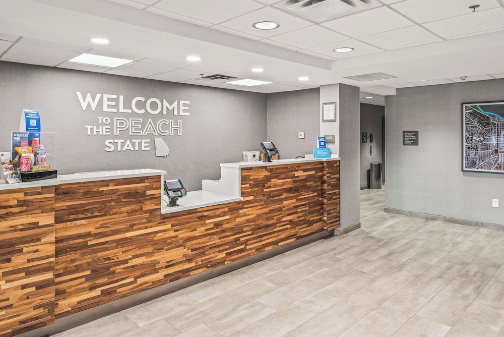 Hampton Inn Columbus North - carbon neutral hotel in Columbus