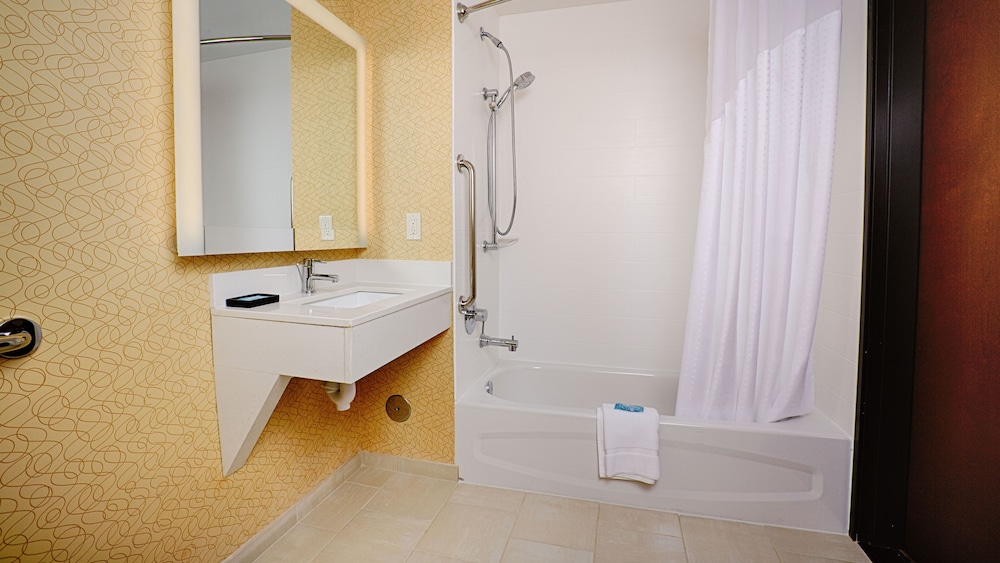 Holiday Inn Express Bordentown Trenton South by IHG - photo 12
