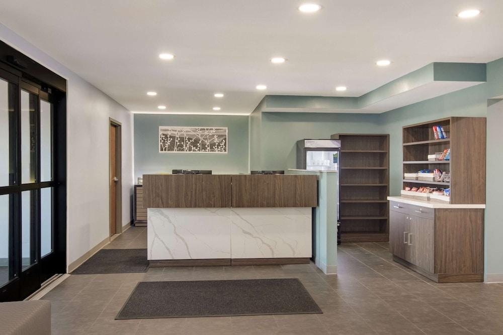 MainStay Suites Clarion PA near I 80 - photo 3