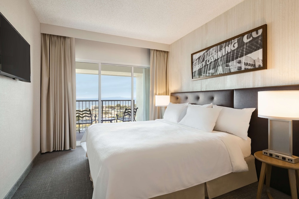 Embassy Suites by Hilton Monterey Bay Seaside - photo 2
