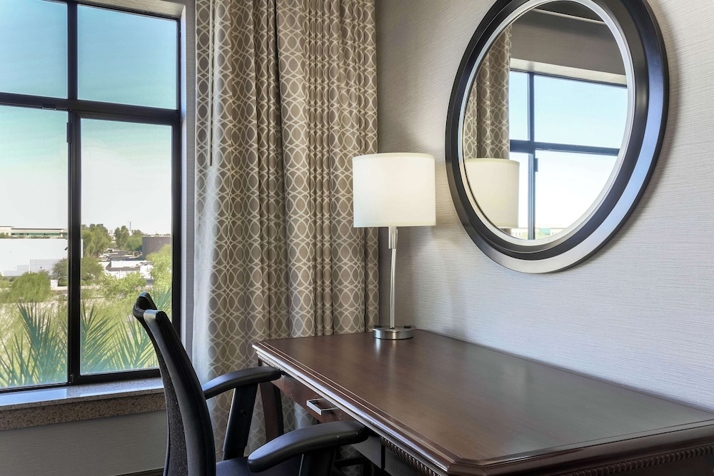 Hilton Phoenix Chandler - photo 7