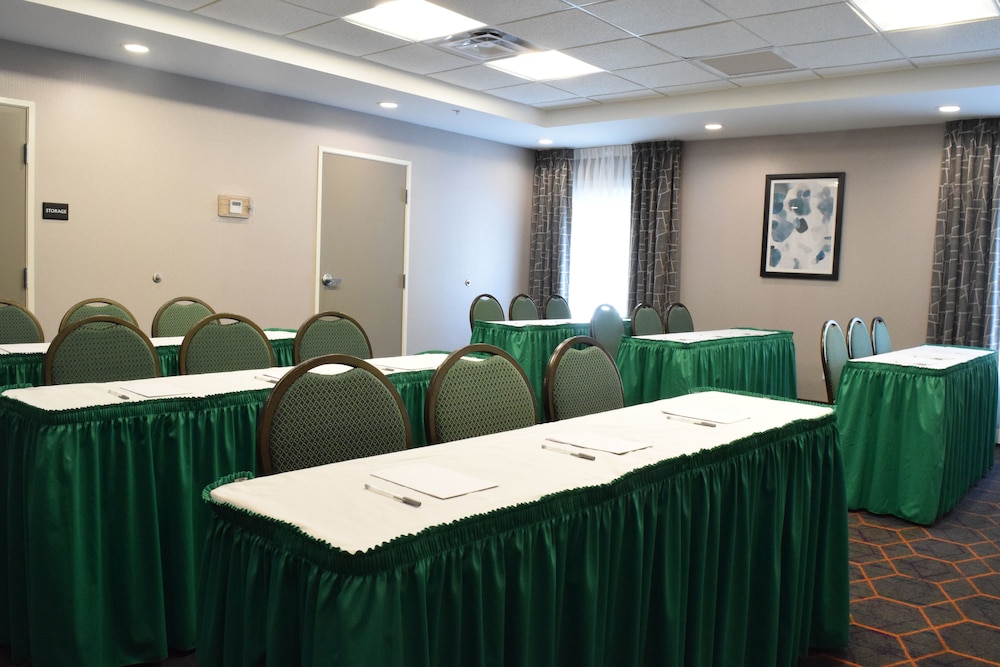 Hampton Inn Buffalo Hamburg - photo 37