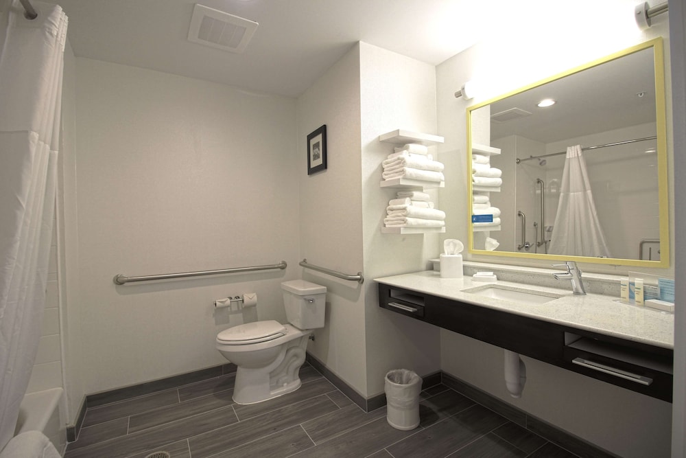 Hampton Inn West Plains - photo 21