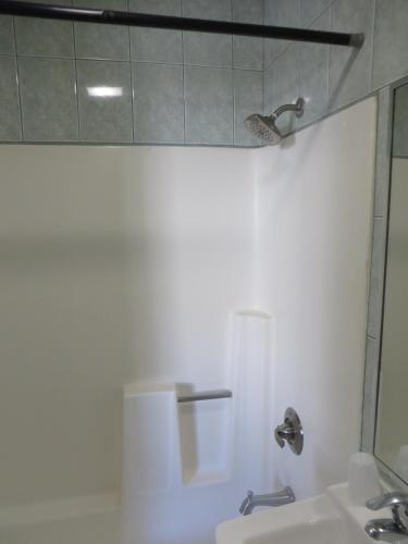 Eagle Rock Motel - photo 14