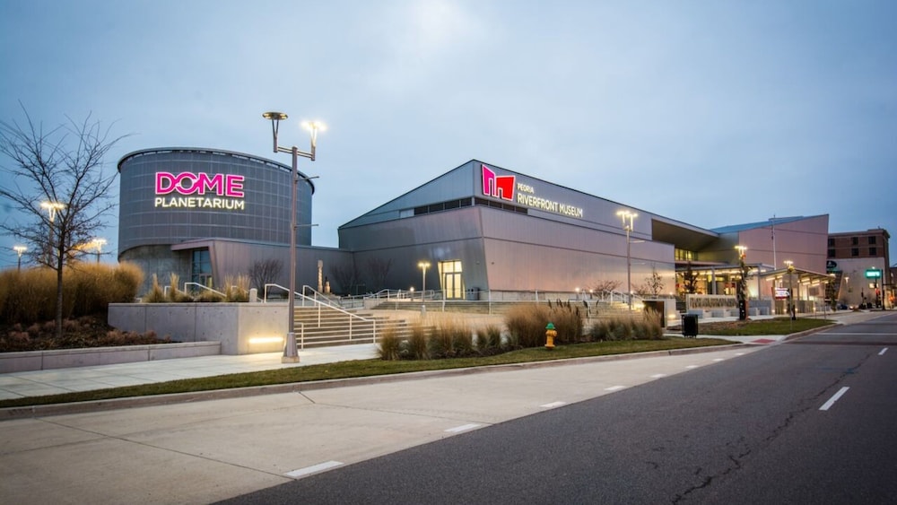 Holiday Inn Express & Suites Morton Peoria Area by IHG - photo 84