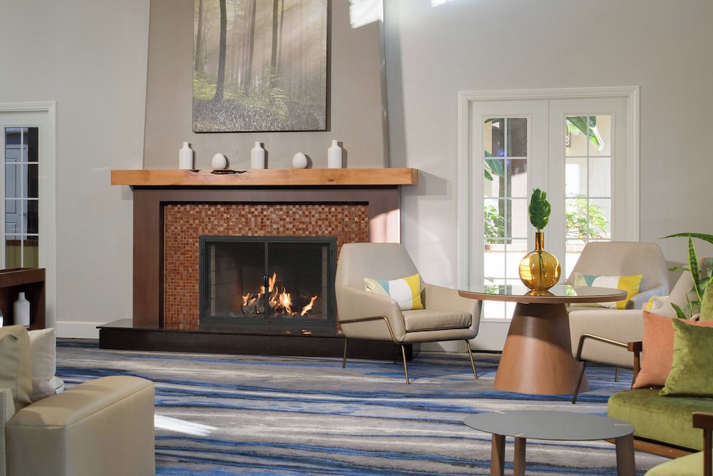 Fairfield Inn & Suites San Diego Old Town - photo 4