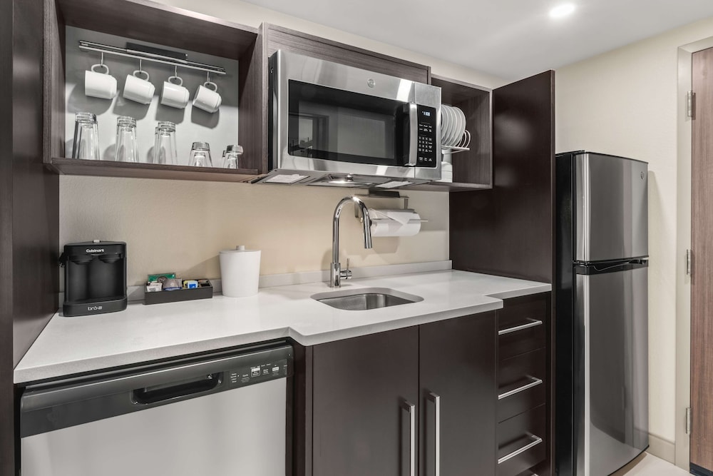 Home2 Suites by Hilton North Conway - photo 38