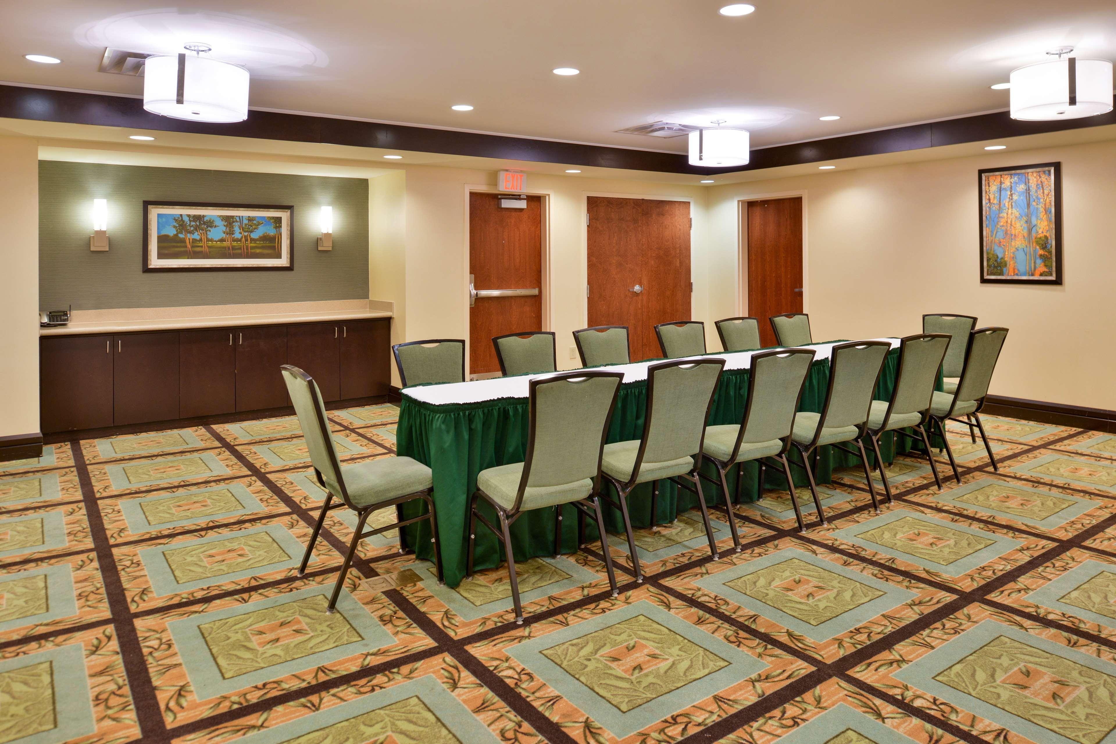 Hampton Inn & Suites Fort Belvoir Alexandria South - photo 20
