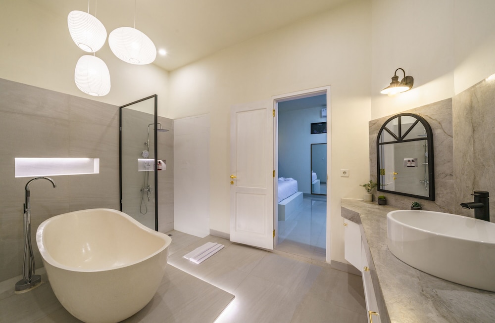 Villa Selina — 4-Star Luxury Hotel in Canggu, Indonesia