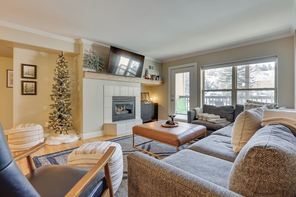 Close to Beaver Creek & Vail: Cozy Edwards Condo — 4-Star Luxury Hotel in Edwards, United States