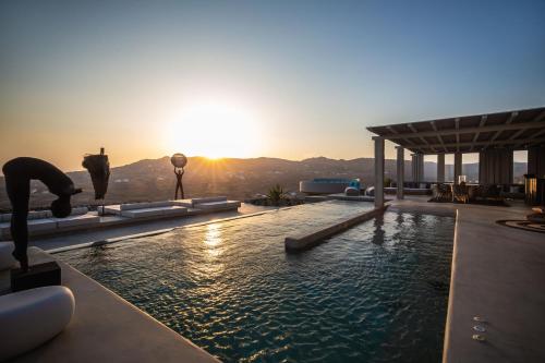 Serenity Sky Luxury Villa Sunset Private Pool — 4-Star Luxury Hotel in Mykonos, Greece
