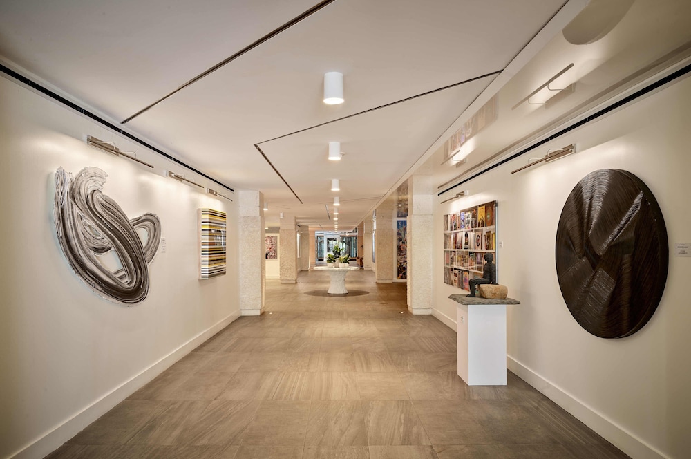 Waterstone Resort & Marina Boca Curio Collection by Hilton - photo 3