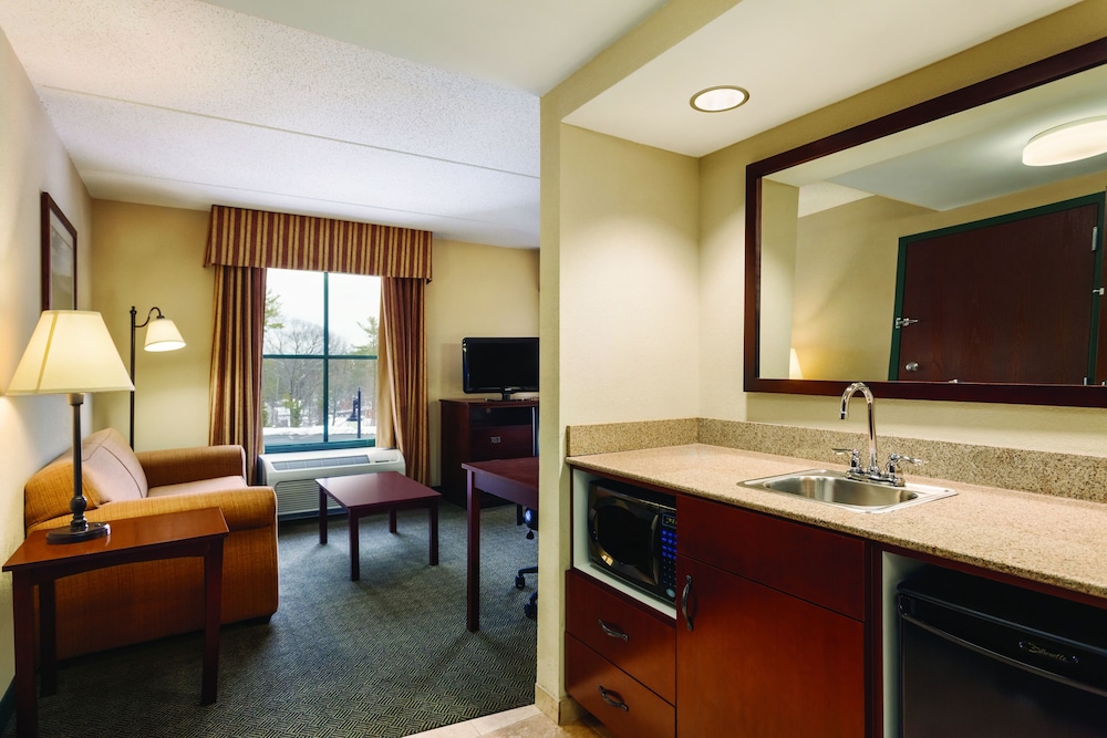 Hampton Inn & Suites Lake George - photo 16