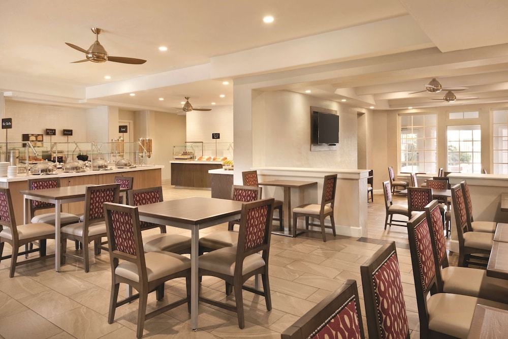 Embassy Suites by Hilton Temecula Valley Wine Country - photo 25
