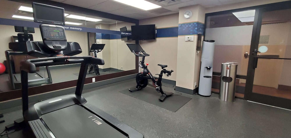 Hampton Inn Hillsville - photo 47
