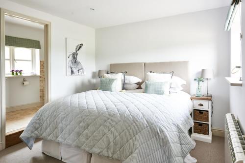 Cromhall Farm - carbon neutral hotel in Chippenham