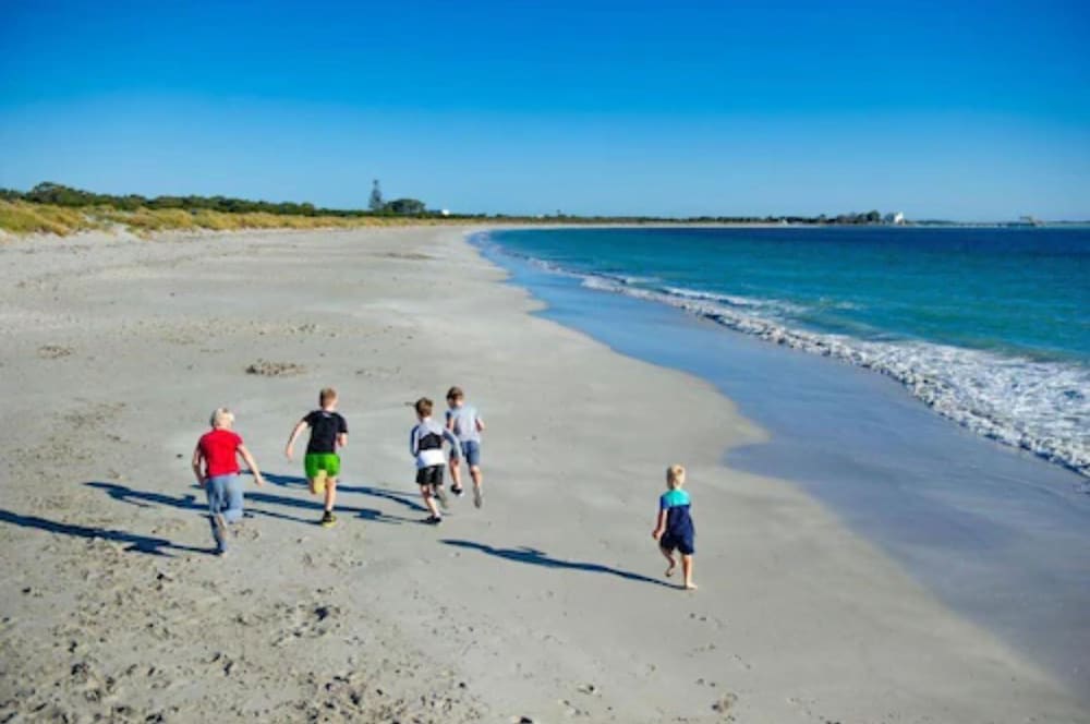 Discovery Parks Woodman Point — hotel in Coogee
