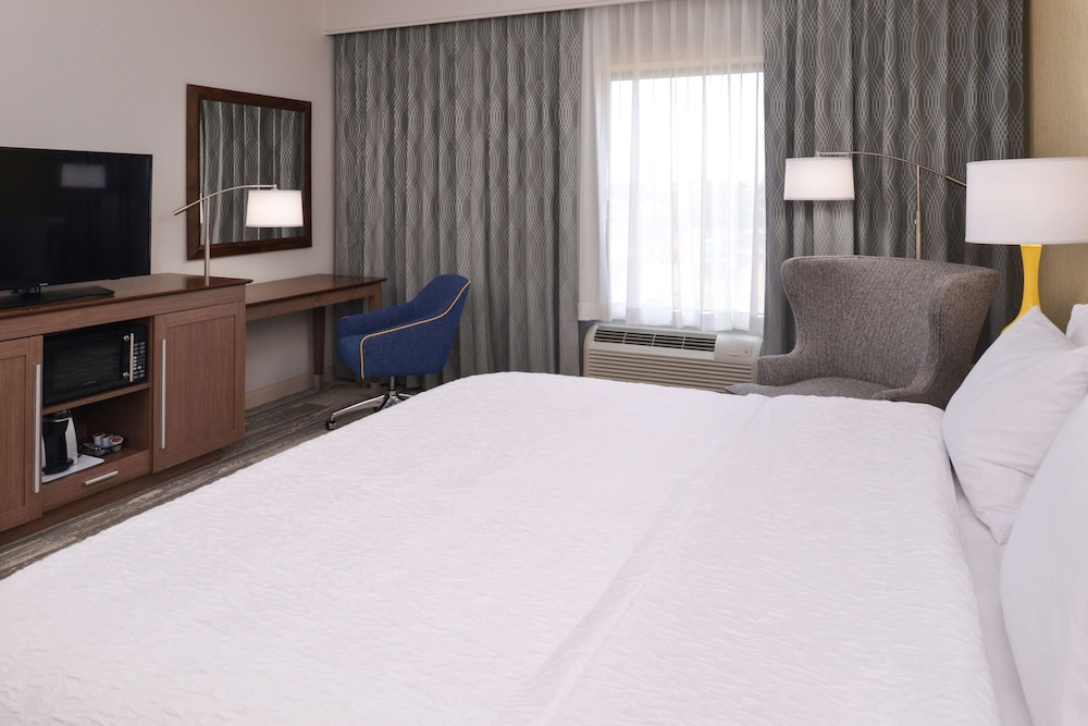 Hampton Inn & Suites Cincinnati Mason - photo 6