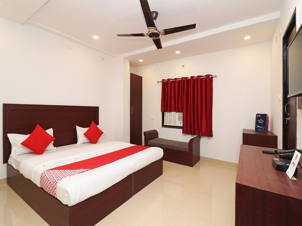 Oyo 1021 Hotel Gayatri Residency — Kota