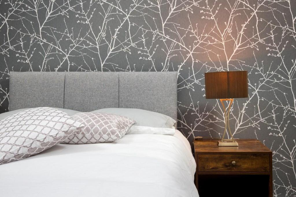 Stylish 'New York Loft' 2 Bed Apartment — 4-Star Luxury Hotel in Bradford, United Kingdom