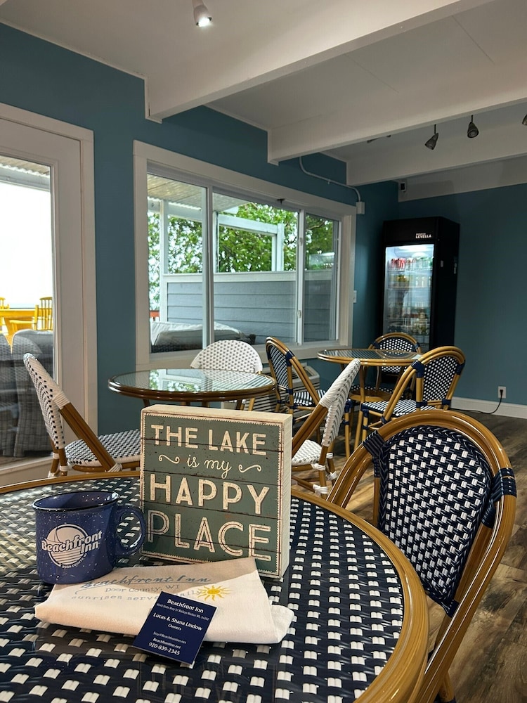 Beachfront Inn - carbon neutral hotel in Unknown City